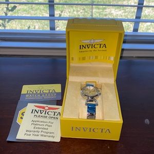 Womens Invicta Watch (never worn)
